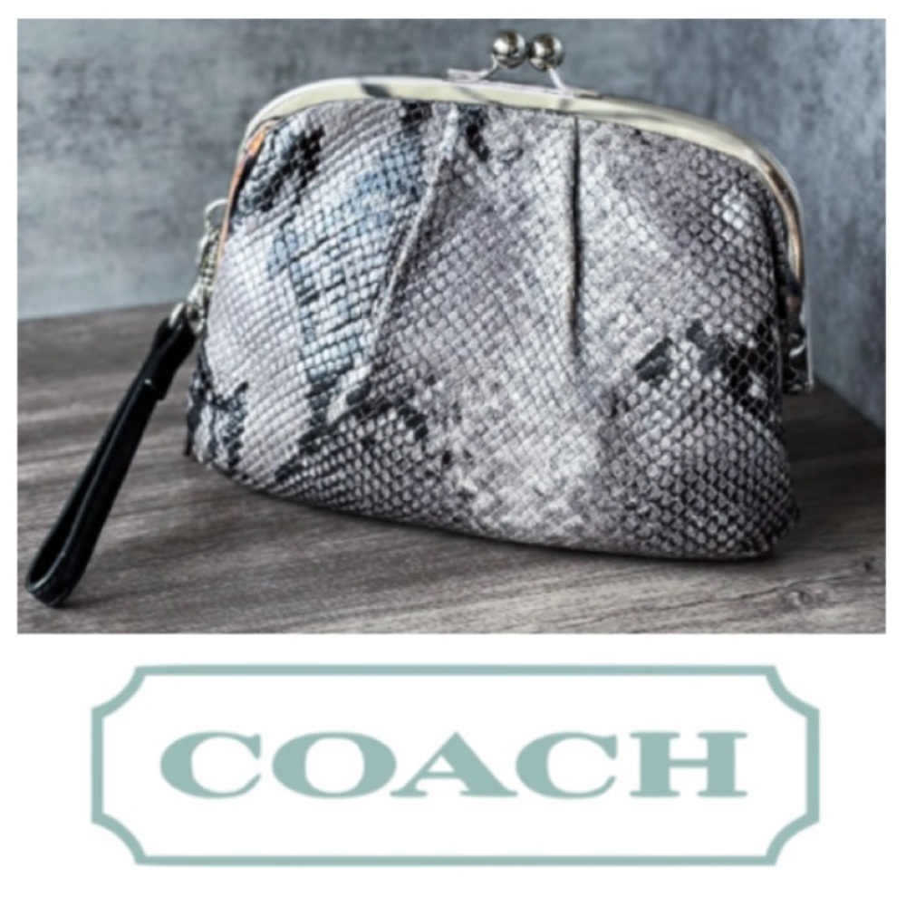 Coach Leather Snakeskin Embossed Kisslock Framed Wristlet/Coin Wallet in grey